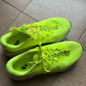 Nike Women’s Neon Yellow Running Shoes